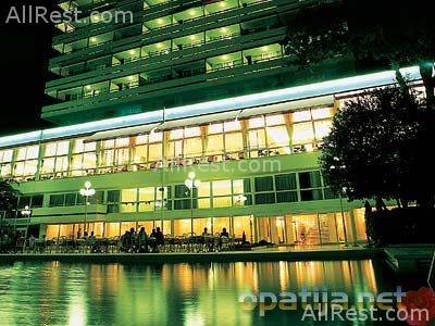 Ambassador Hotel 30